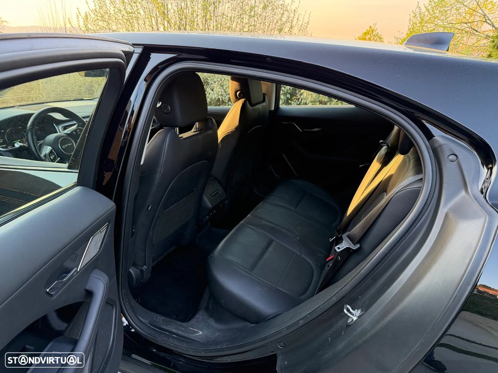Jaguar I-Pace EV400 AWD SE - 7
