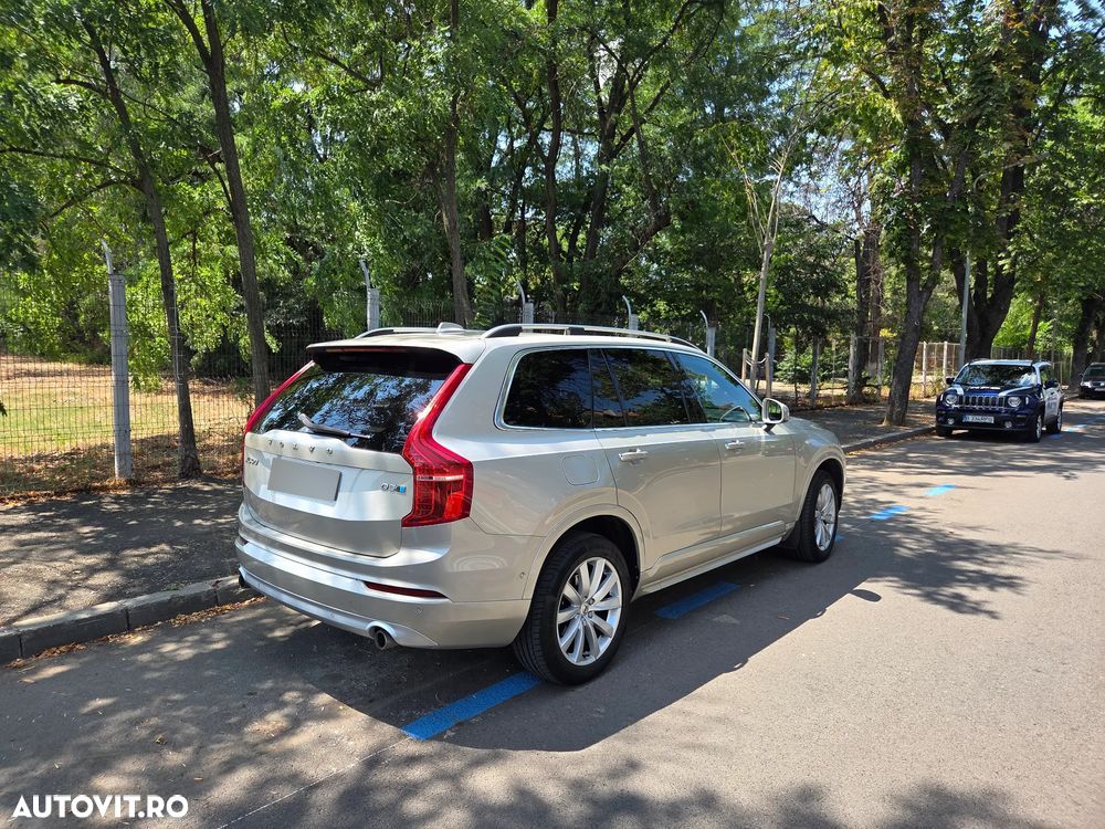 Volvo XC 90 D5 AWD Momentum - 8
