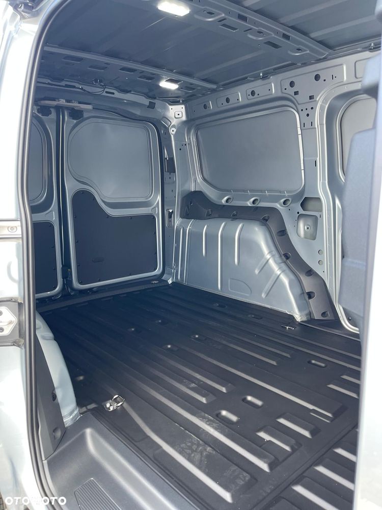 Volkswagen Caddy Cargo Maxi - 8
