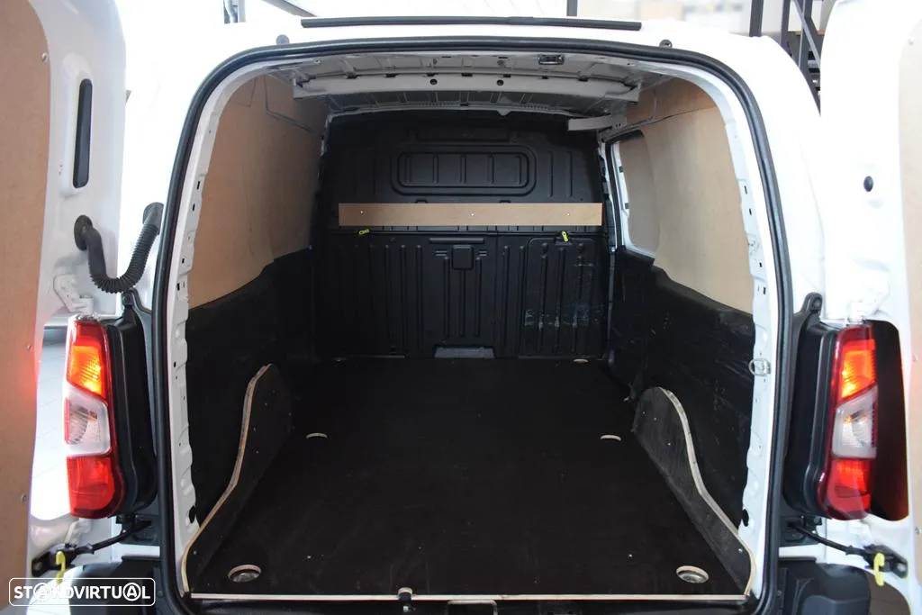 Citroën BERLINGO VAN 1.5 BLUEHDI XL FEEL 102 CV c/ IVA DEDUTIVEL - 20