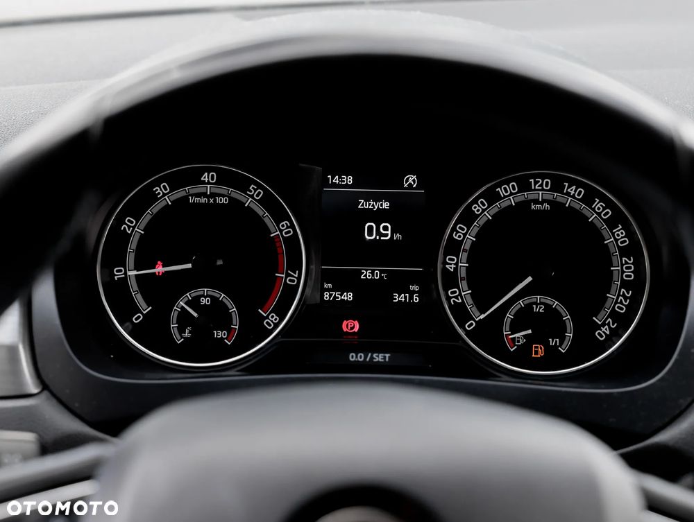 Skoda RAPID 1.0 TSI Style - 17