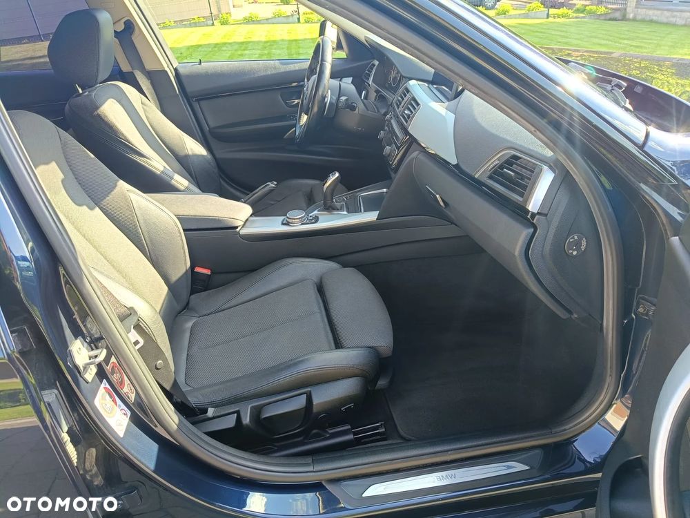 BMW Seria 3 320d Edition M Sport Shadow - 19