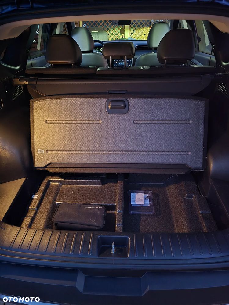 Hyundai Tucson 1.6 T-GDi HEV Executive 4WD - 16