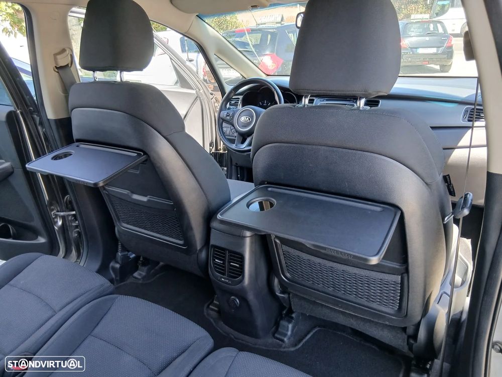 Kia Carens 1.7 CRDi ISG TX - 24