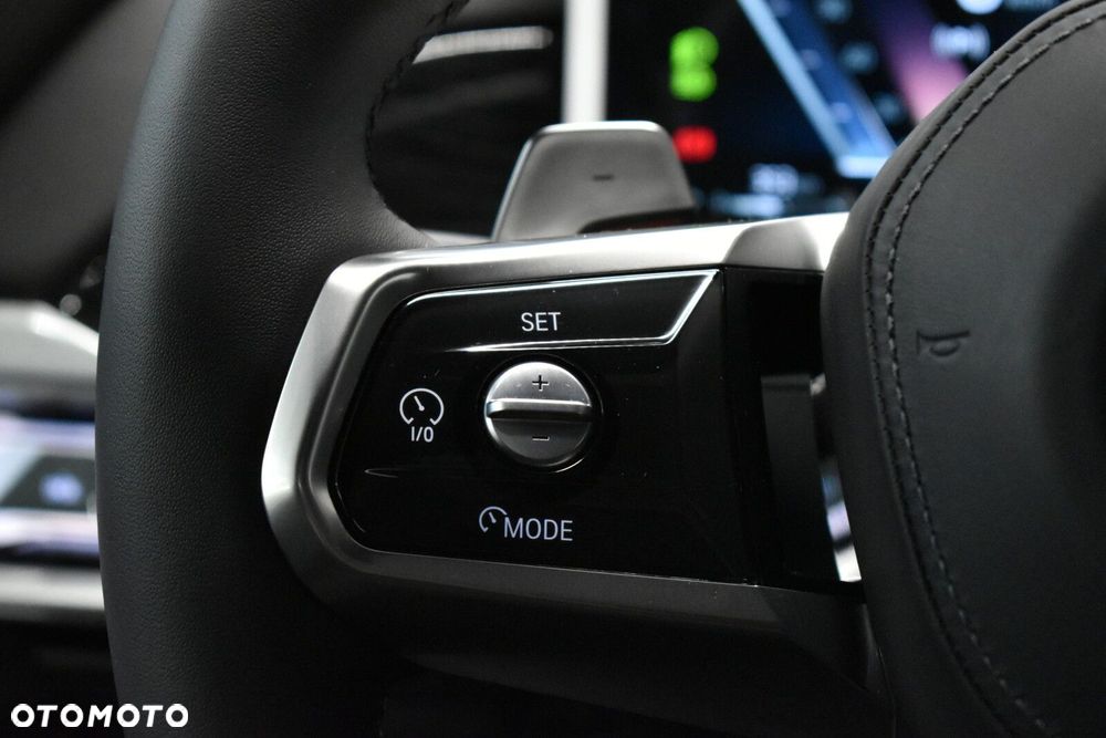 BMW Seria 7 - 16