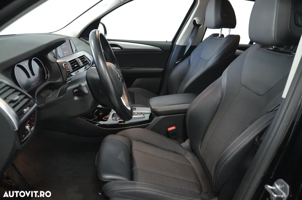 BMW X3 xDrive20d AT Advantage - 9