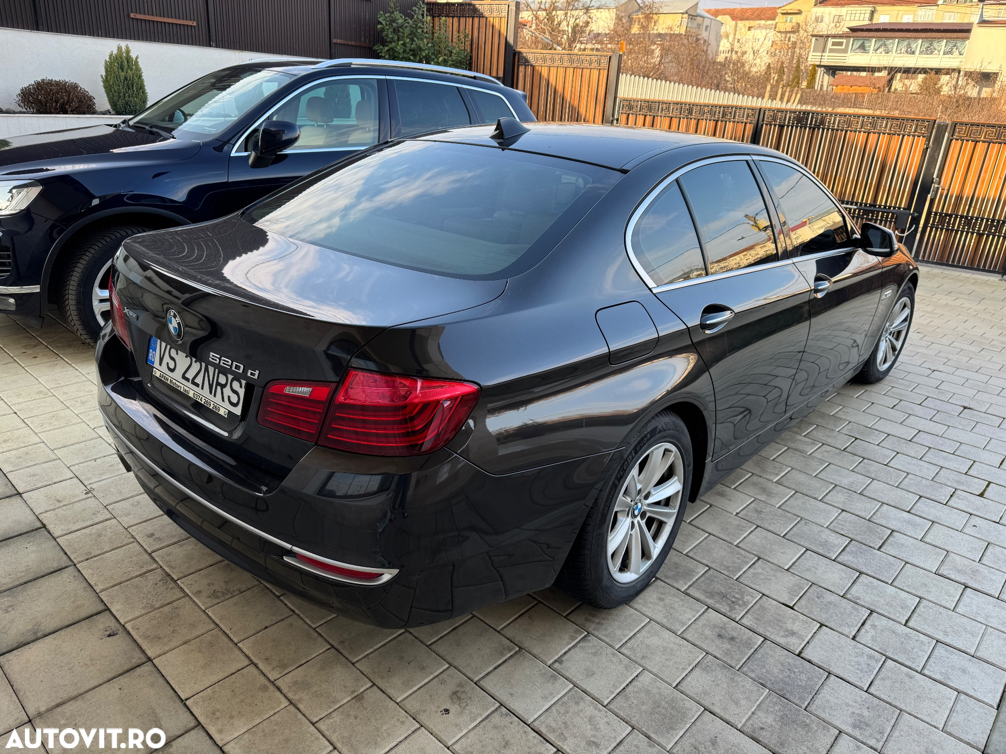 BMW Seria 5 520d xDrive - 5