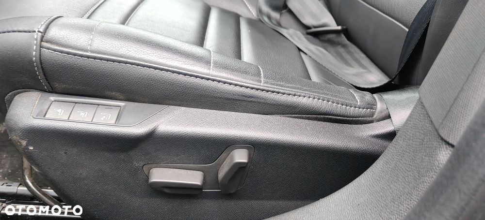 Citroën C4 1.2 PureTech Shine S&S EAT8 - 17