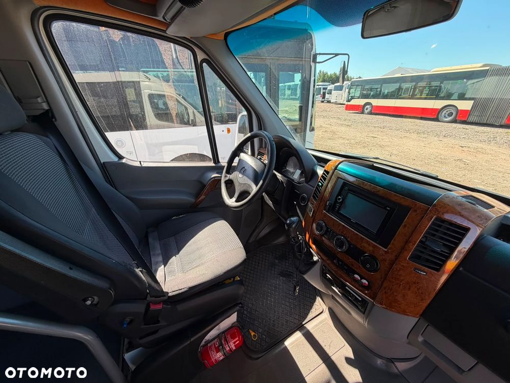 Mercedes-Benz Sprinter 516 - 13