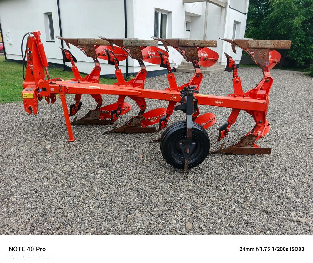 Kuhn Master 100 - 10