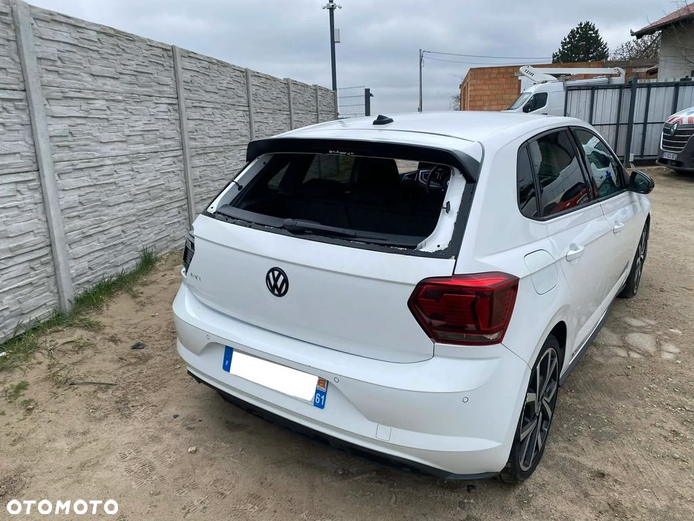 Volkswagen Polo 2.0 TSI DSG GTI - 26