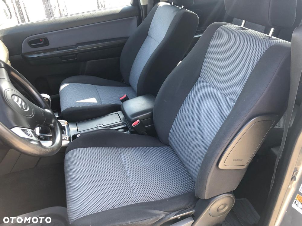 Suzuki Grand Vitara 1.6 - 6