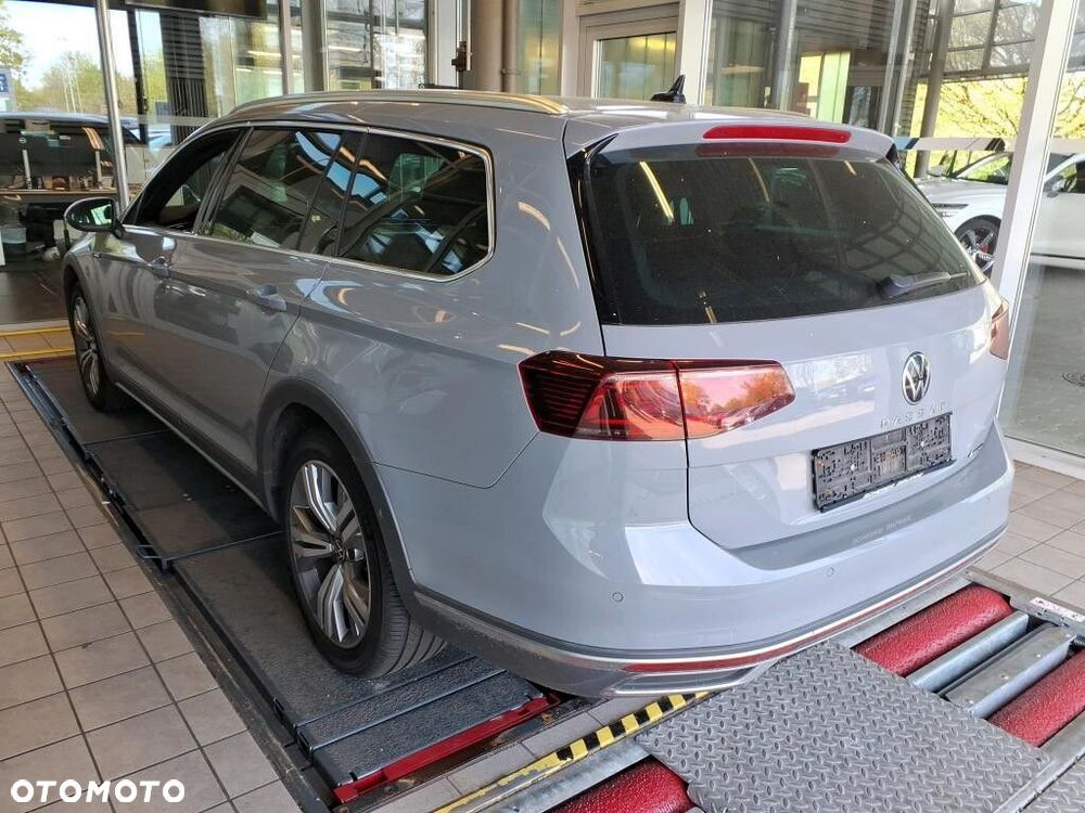 Volkswagen Passat Alltrack 2.0 TDI 4Mot DSG - 3