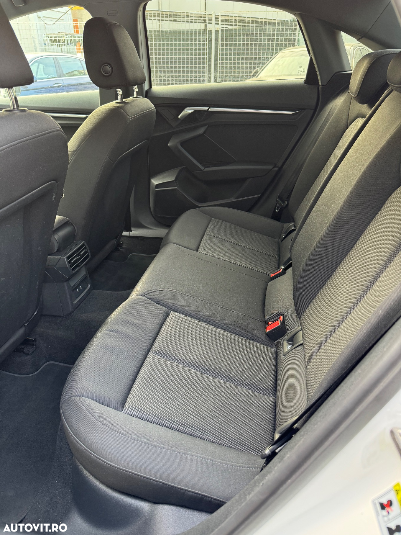Audi A3 2.0 30 TDI S tronic Advanced - 19