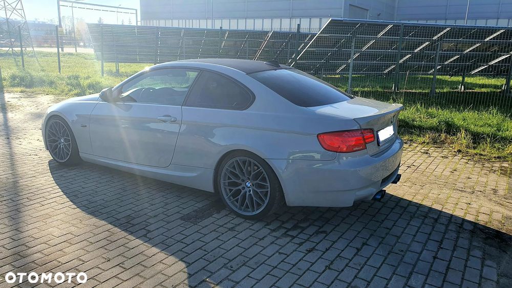 BMW Seria 3 320d M Sport Edition - 18
