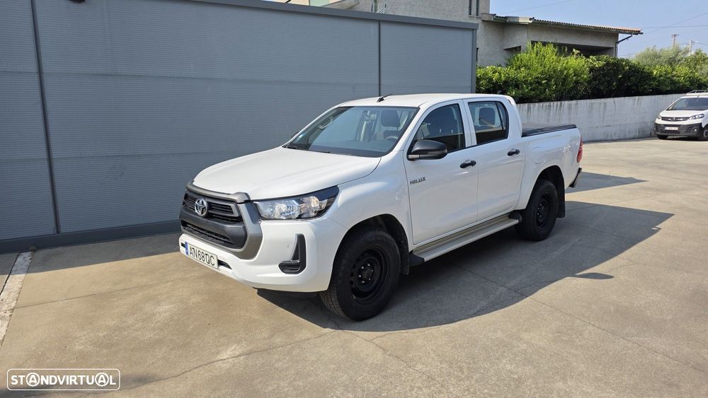Toyota Hilux 2.4 D-4D 4WD CD CM - 1
