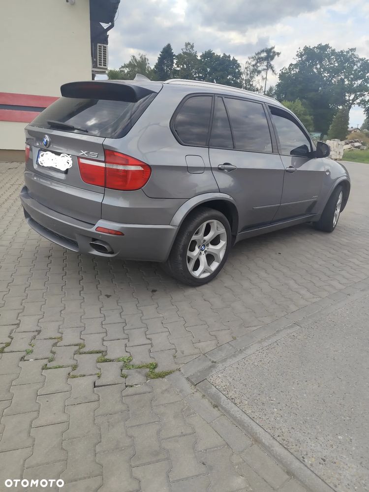 BMW X5 4.8i xDrive - 18