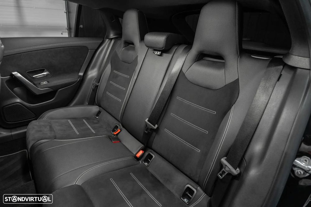 Mercedes-Benz CLA 250 e Shooting Brake AMG Line - 28