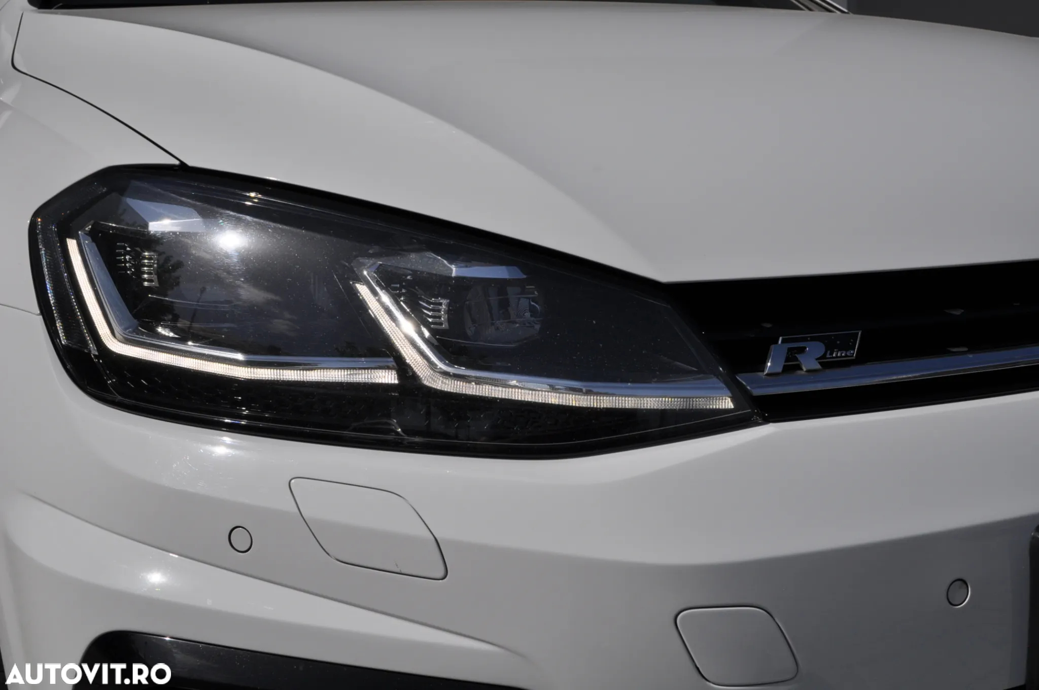 Volkswagen Golf 2.0 TDI DSG R-Line - 13
