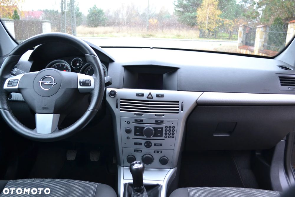 Opel Astra - 16
