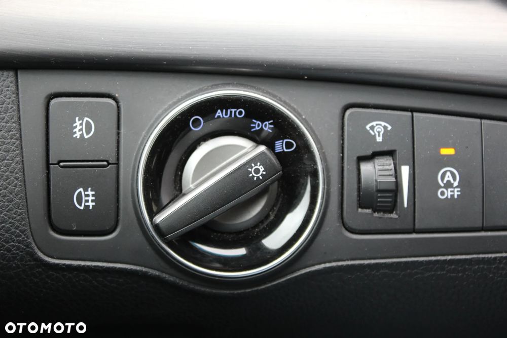 Hyundai i40 Kombi blue 1.7 CRDi DCT Premium - 21