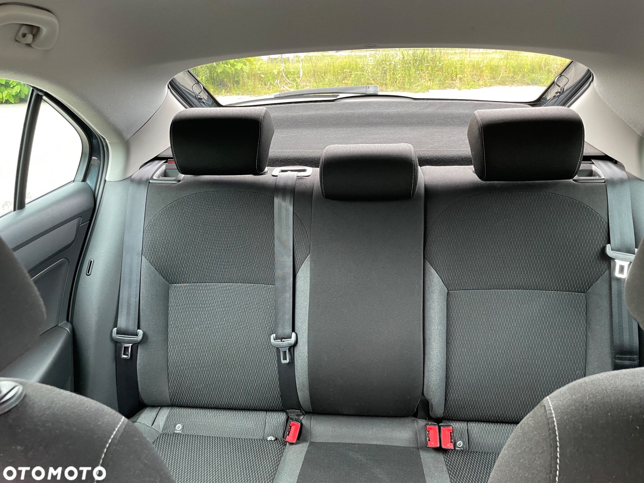 Skoda RAPID 1.2 TSI Ambition - 22