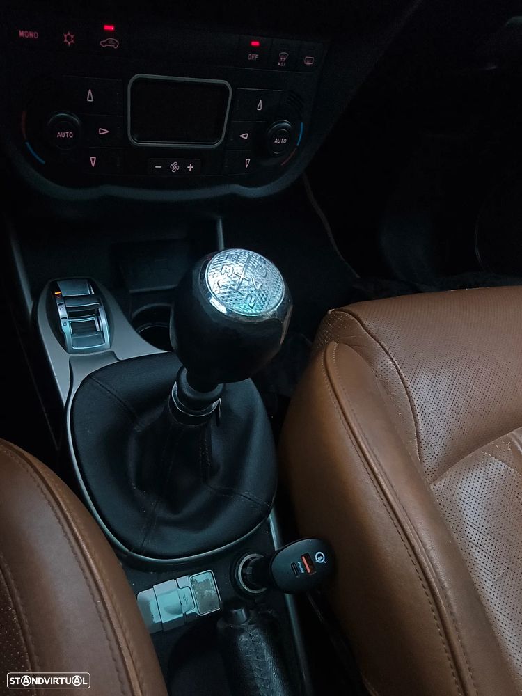 Alfa Romeo MiTo 1.4 MultiAir Distinctive - 13