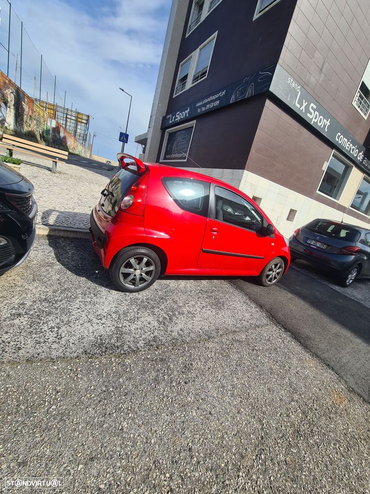 Peugeot 107 1.0 Trendy - 6