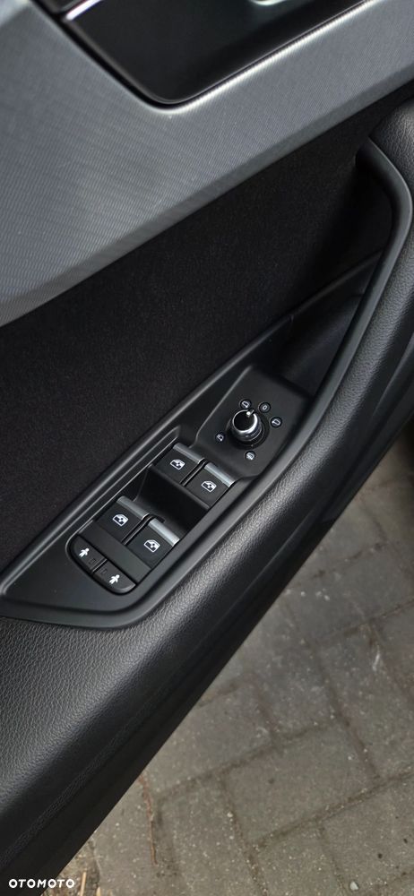 Audi A4 Avant 2.0 TDI - 26