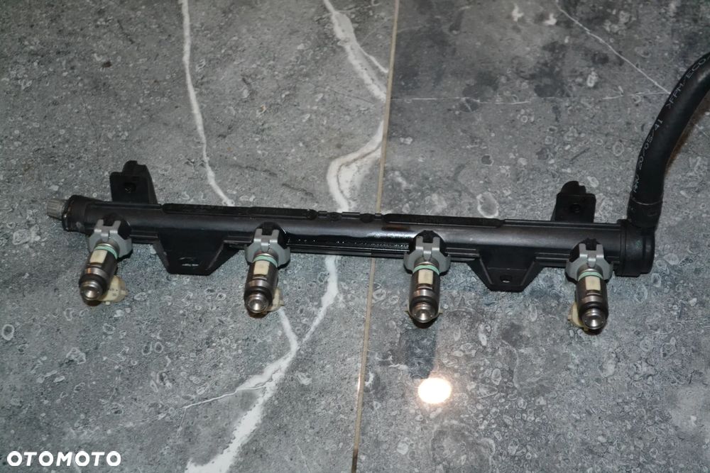 VW SEAT AUDI SKODA 1,4 1,6 LISTWA WTRYSKOWA PALIWA WTRYSKI 036133319BG  036133320C - 2