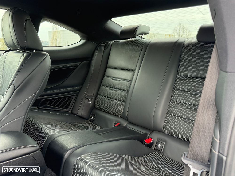 Lexus RC 300h F Sport - 9