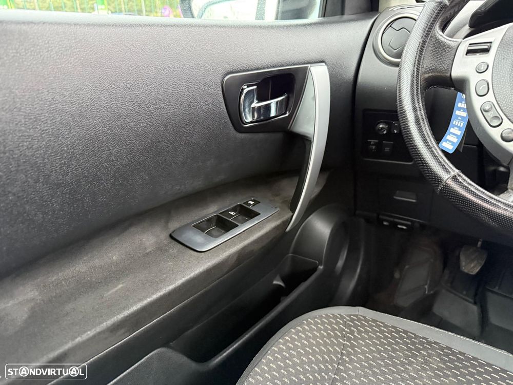 Nissan Qashqai 1.5 dCi Tekna Sport 17 - 11