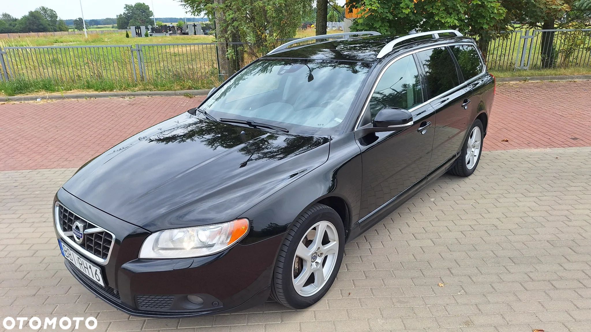 Volvo V70 2.5T Summum - 1