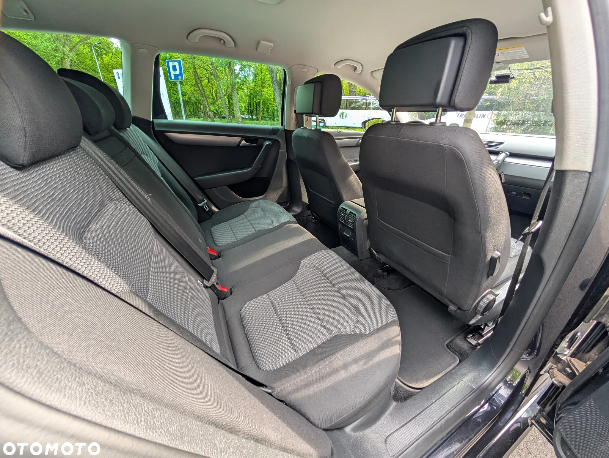 Volkswagen Passat 1.6 TDI Comfortline - 3