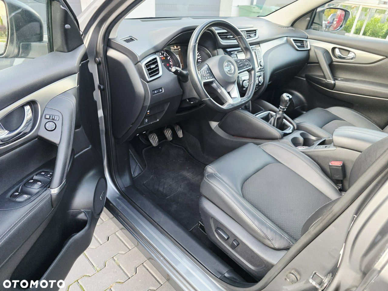 Nissan Qashqai - 16