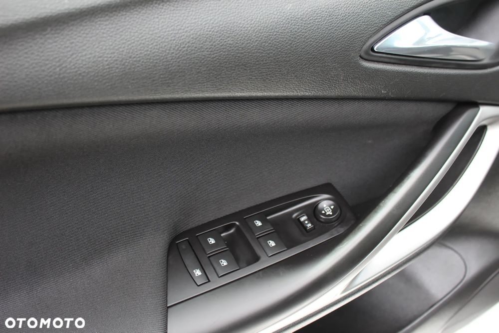 Opel Astra 1.4 Turbo Edition - 17