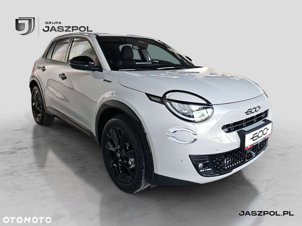 Fiat 600 1.2 Turbo Sport eDCT - 3