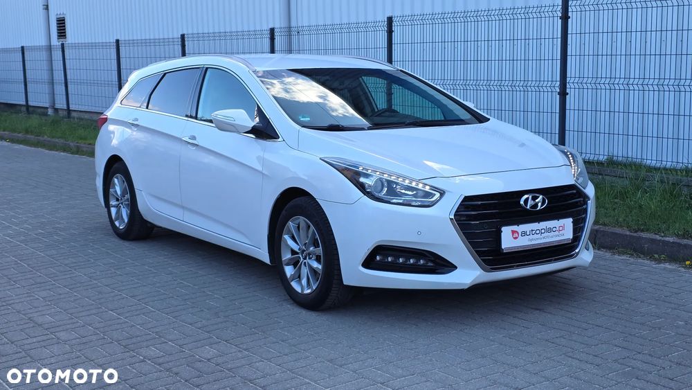 Hyundai i40 Kombi 1.7 CRDi DCT Premium - 26