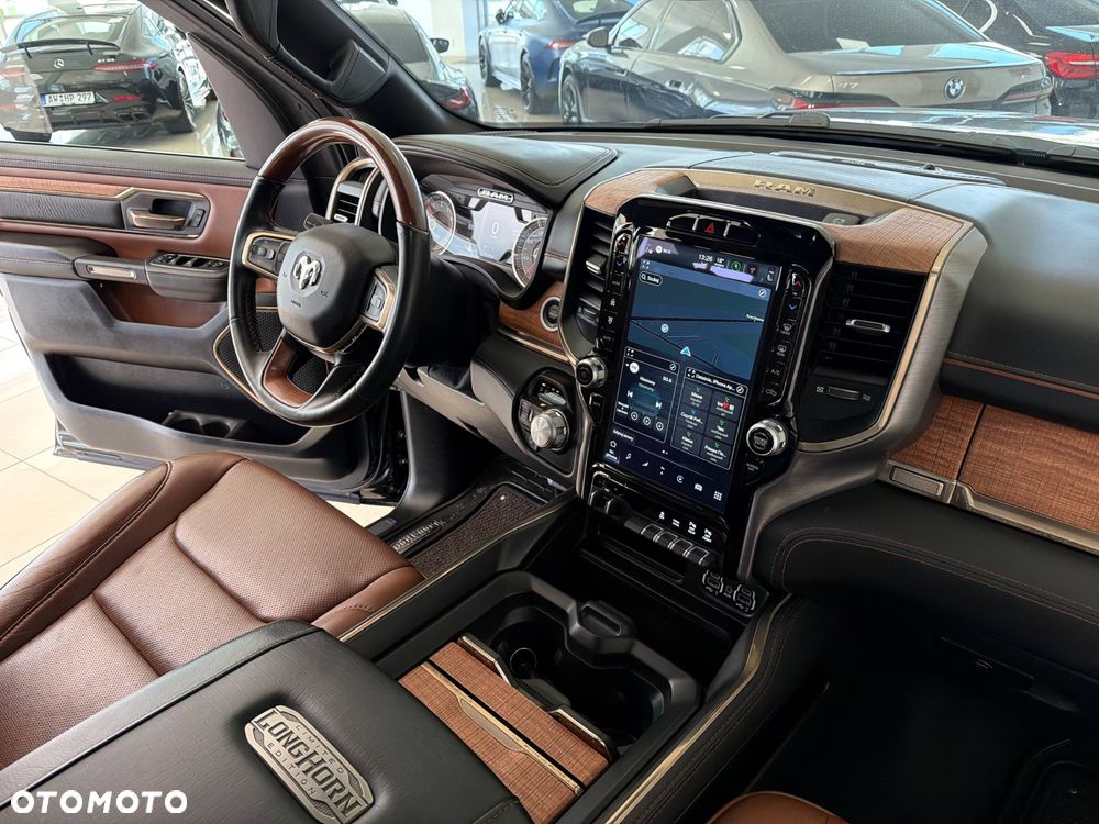 RAM 1500 Crew Cab Longhorn - 38