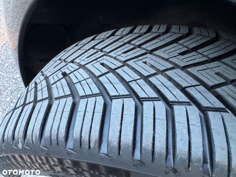 Volkswagen Golf 2.0 TDI DPF DSG GTD - 34