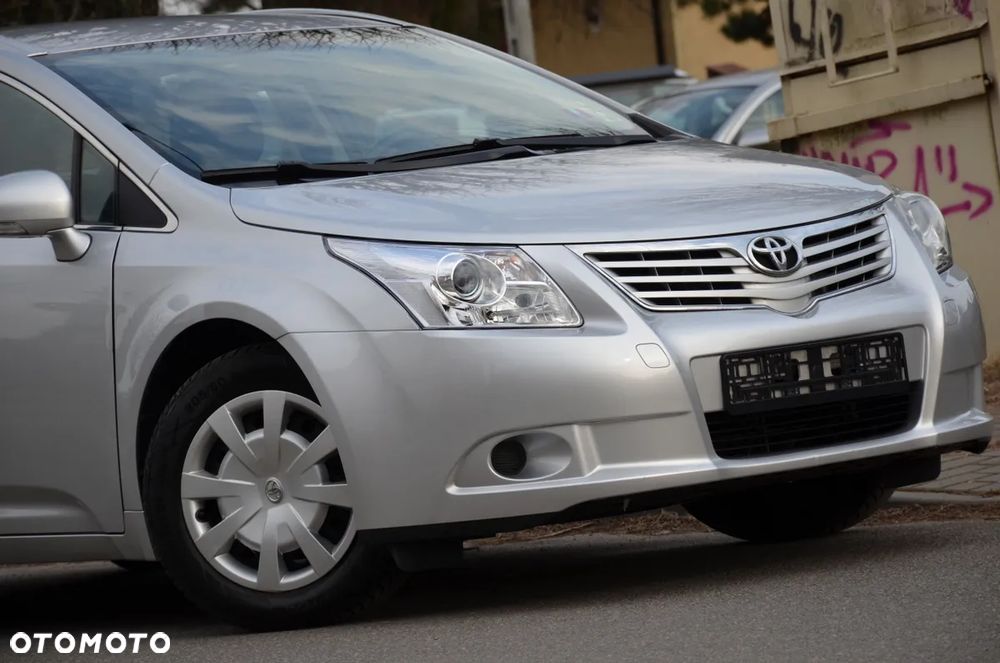Toyota Avensis 1.8 Edition - 15
