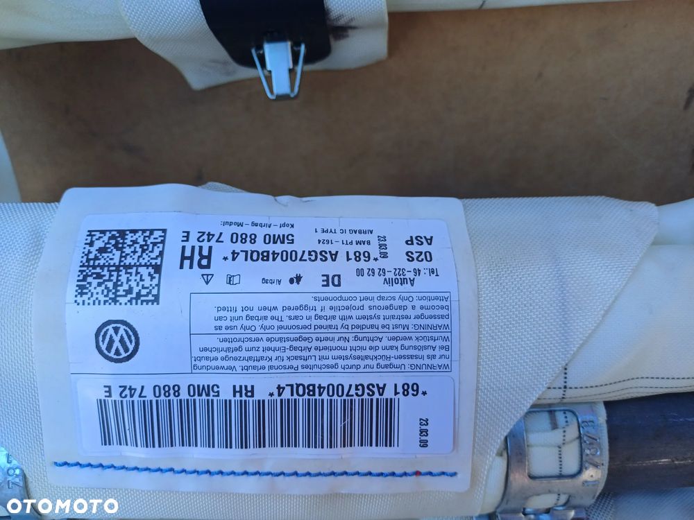 Golf VI Plus kurtyna prawa 5M0880742E Golf Plus lift - 3