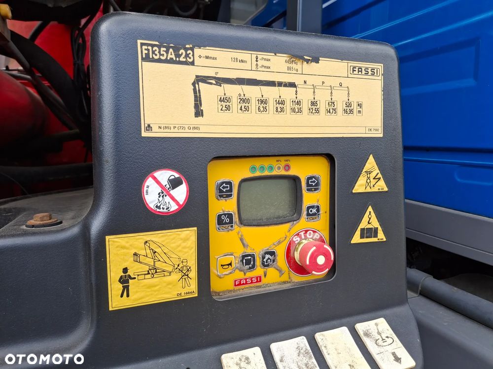 Mercedes-Benz Axor 1933 HDS FASSI F135 17 Metrów Wysięgu Żuraw Skrzynia Siodło Zawieszenie Resor 2010r Przyczepa Łączna Długość Ładunku 11 Metrów Transport Ładunków Dłużycowych Do Zbrojenia Do Budowlanki - 9