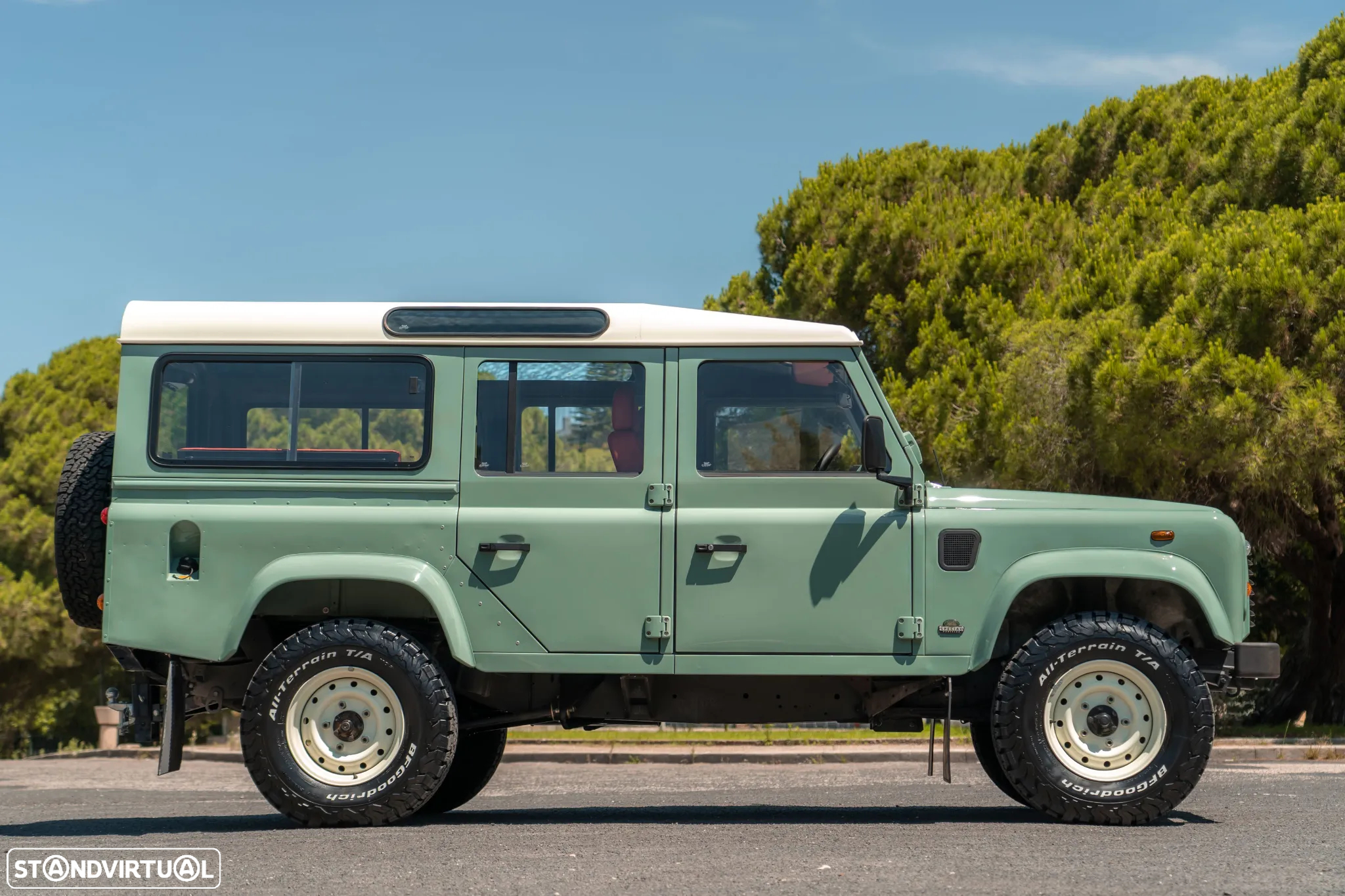 Land Rover Defender 110 SW 2.5 Td5 SE - 5