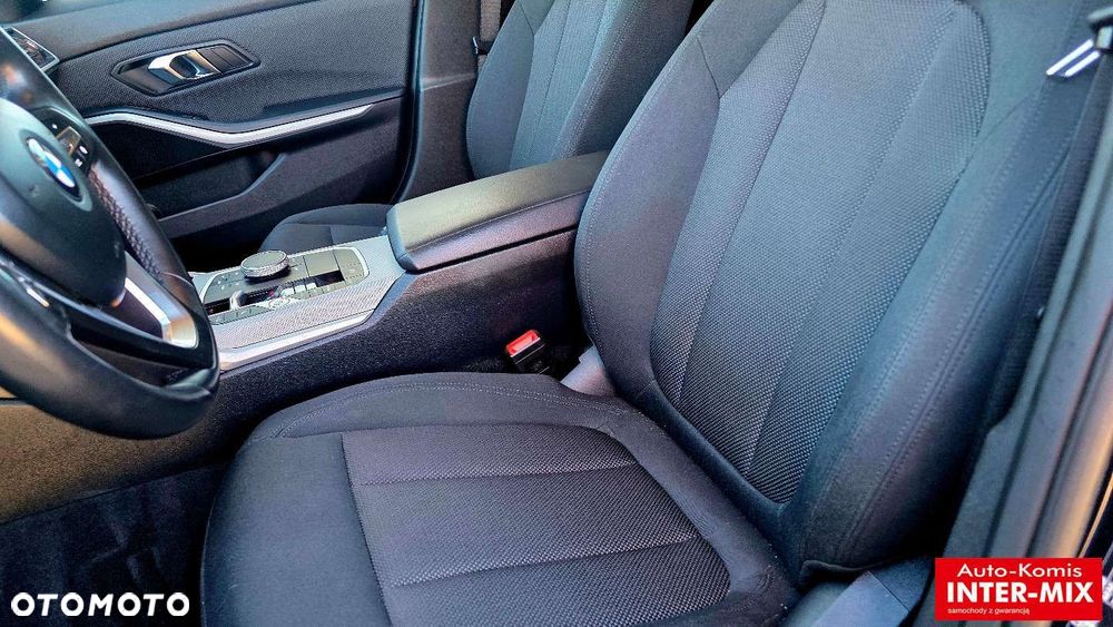 BMW Seria 3 - 32