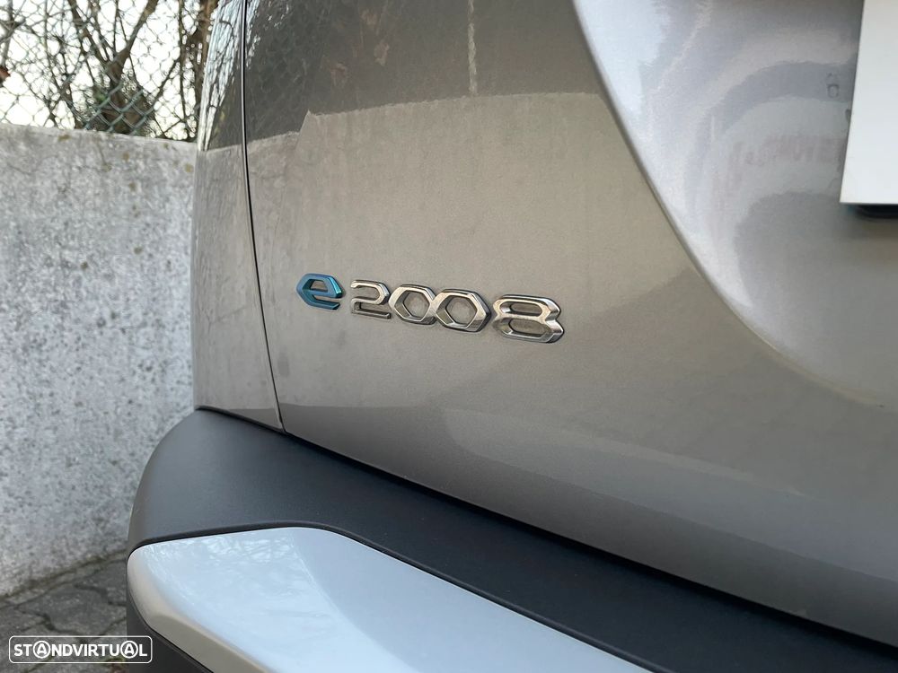 Peugeot e-2008 50 kWh Active Pack - 17
