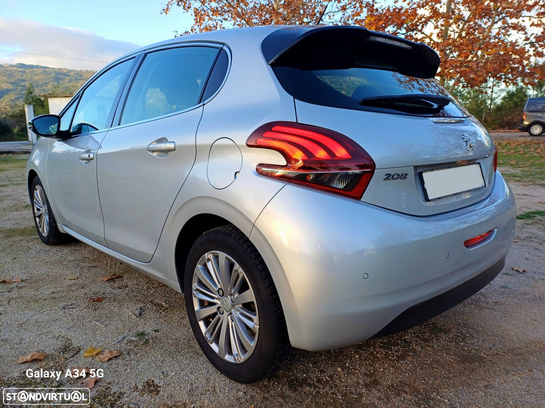 Peugeot 208 1.6 BlueHDi Style - 6