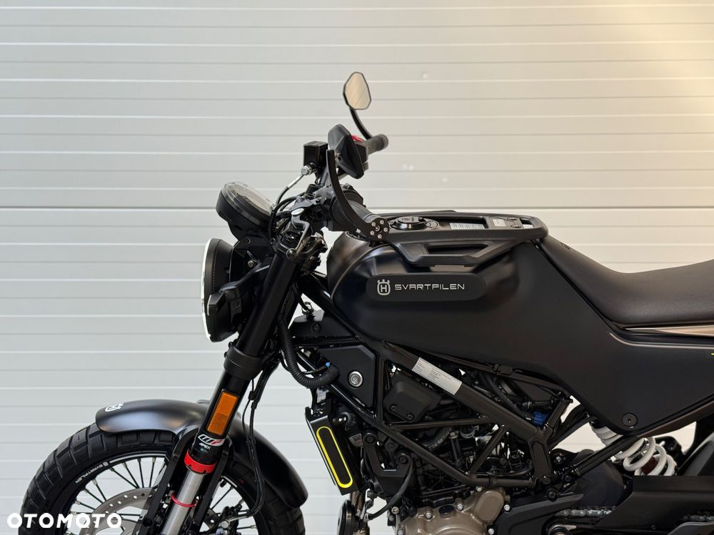 Husqvarna Svartpilen - 26