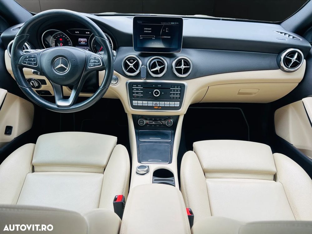 Mercedes-Benz GLA 200 d 4MATIC Aut. - 11