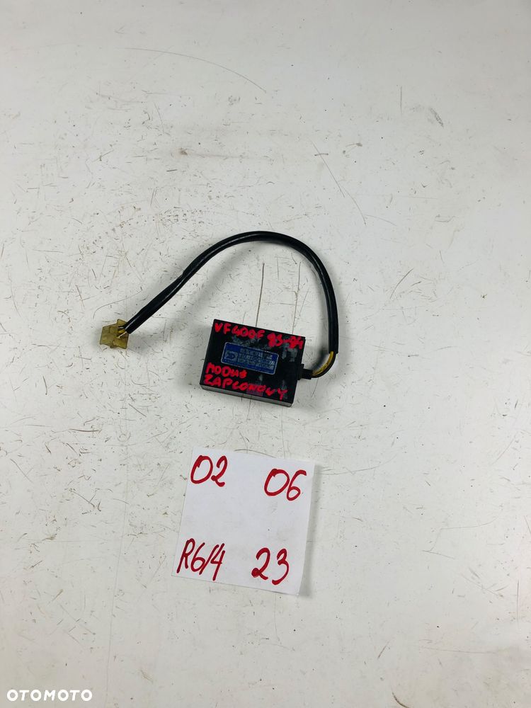 Honda VF 400 F 83-84 moduł zapłonowy